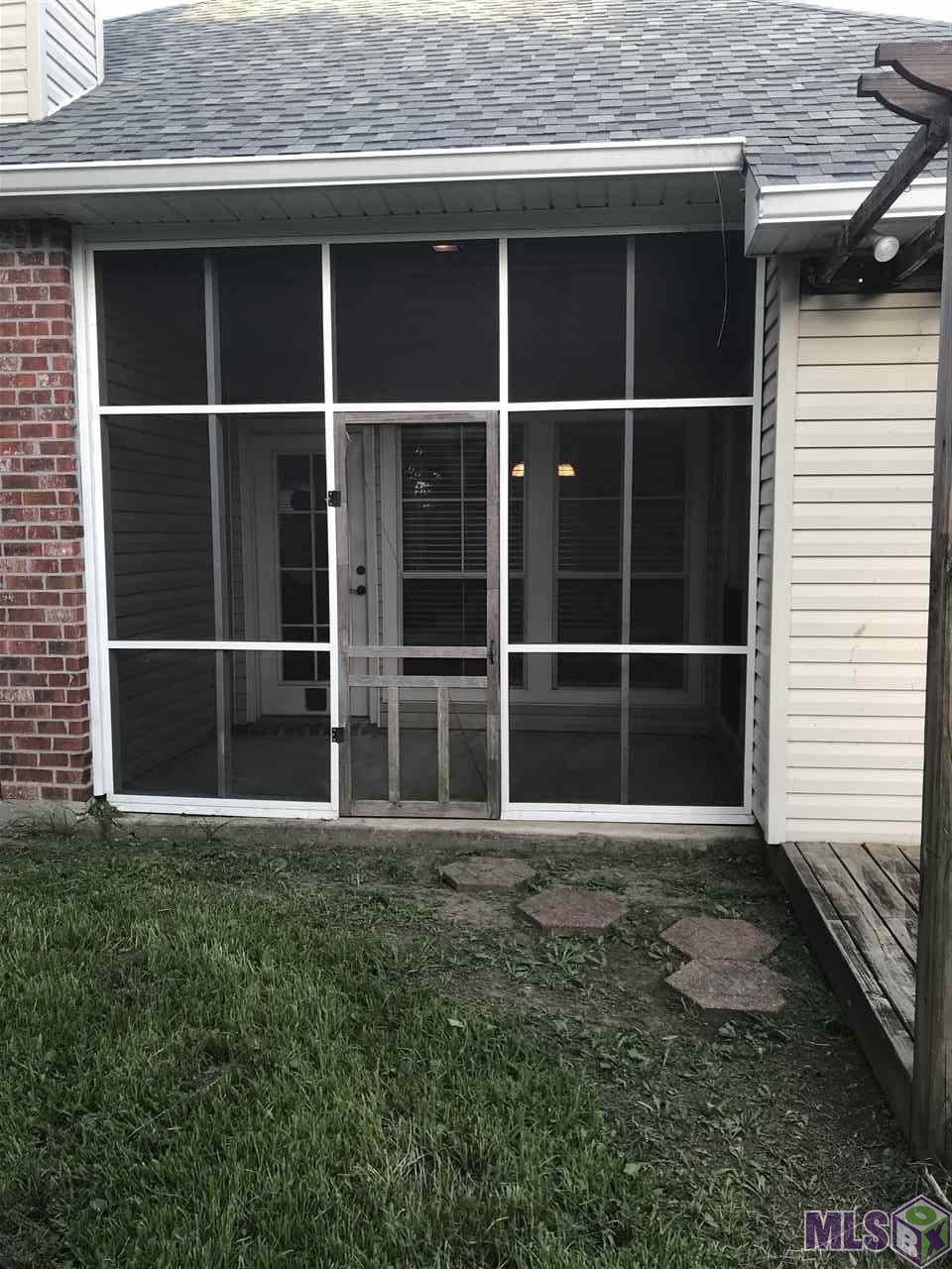 9455 Pecan Tree Drive Baton Rouge, LA 70810 - Photo 33 of 33 Enclosed Patio