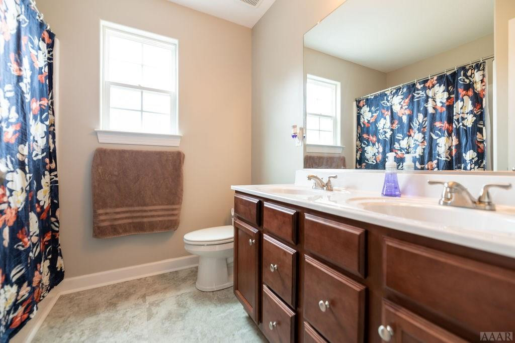 107 Rosedale Court Moyock, NC 27958 - Photo 27 of 31 Upstairs, hall full bath