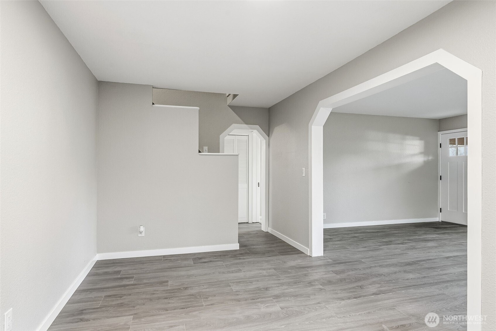 508 Nevada Drive Longview, WA 98632 - Photo 11 of 29 a view of an empty room