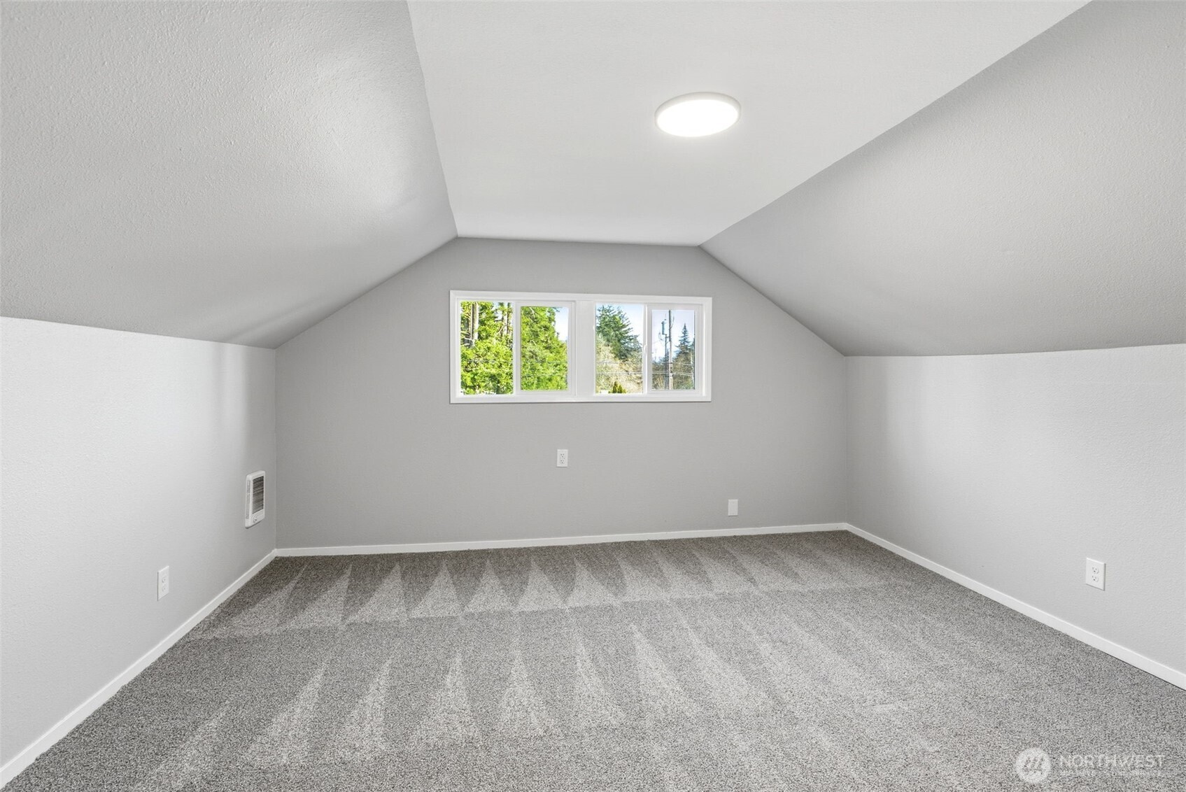 508 Nevada Drive Longview, WA 98632 - Photo 19 of 29 an empty room with a window