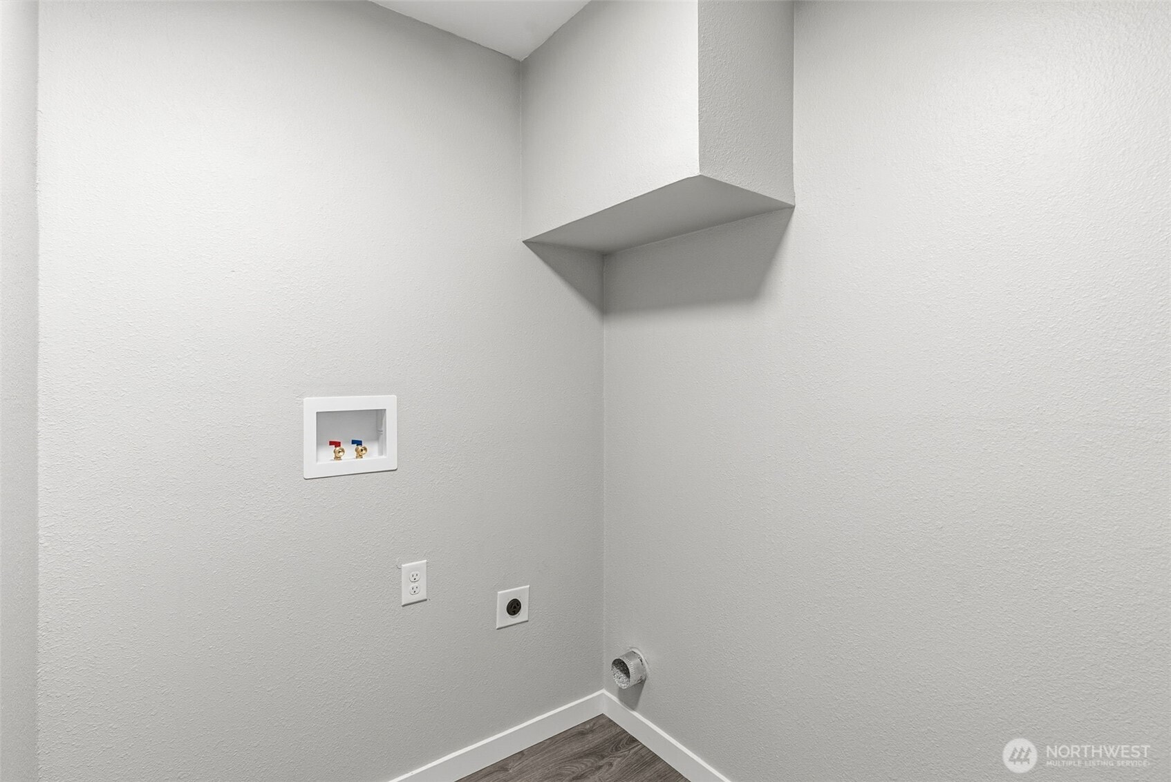 508 Nevada Drive Longview, WA 98632 - Photo 21 of 29 a view of a small space