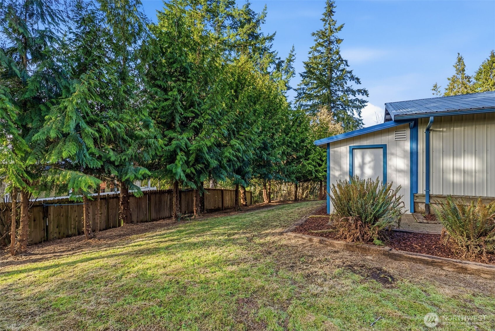 508 Nevada Drive Longview, WA 98632 - Photo 23 of 29 a front view of a house with garden