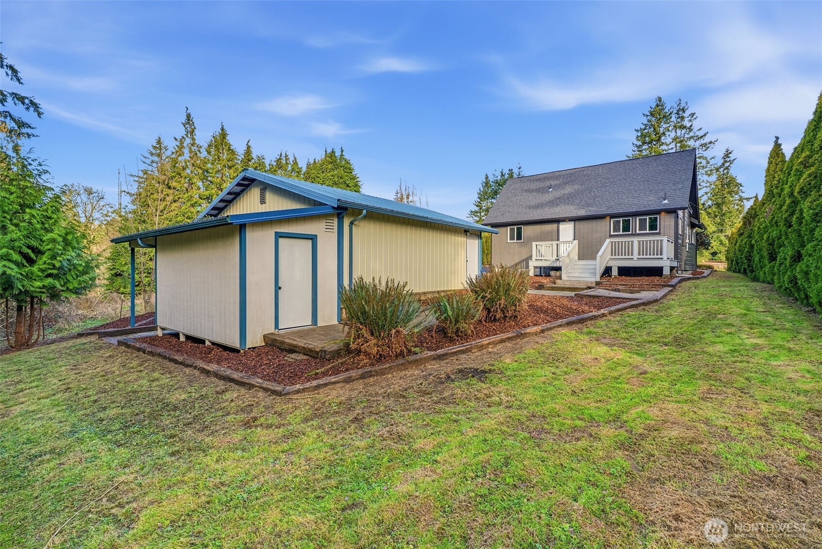 508 Nevada Drive Longview, WA 98632 - Photo 24 of 29 a view of a house with a yard and sitting area