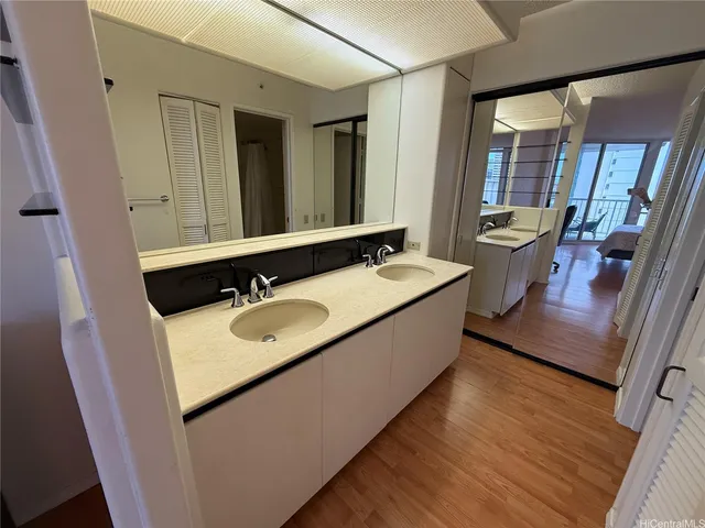$3,200 | 1212 Nuuanu Avenue, Unit 705, Honolulu, HI 96817