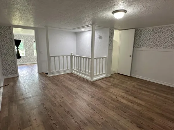 $220,000 | 506 Northeast 3rd Street, Hubbard, TX 76648