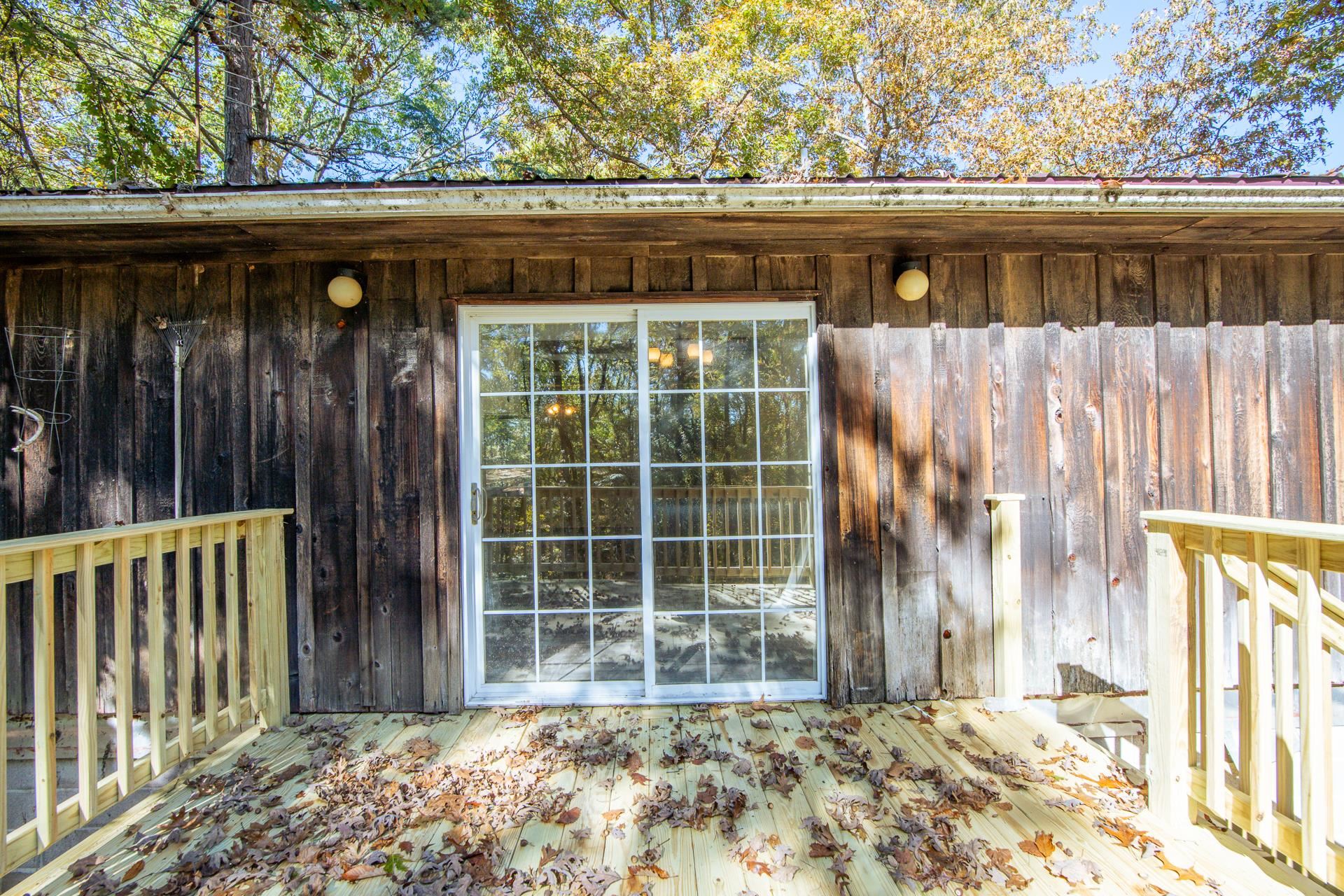 35 Trail Lane Savannah, TN 38372 - Photo 32 of 39 a view of a house with a window