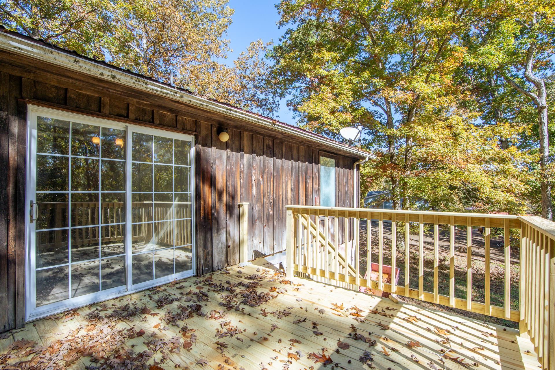 35 Trail Lane Savannah, TN 38372 - Photo 33 of 39 a view of a backyard with a large window