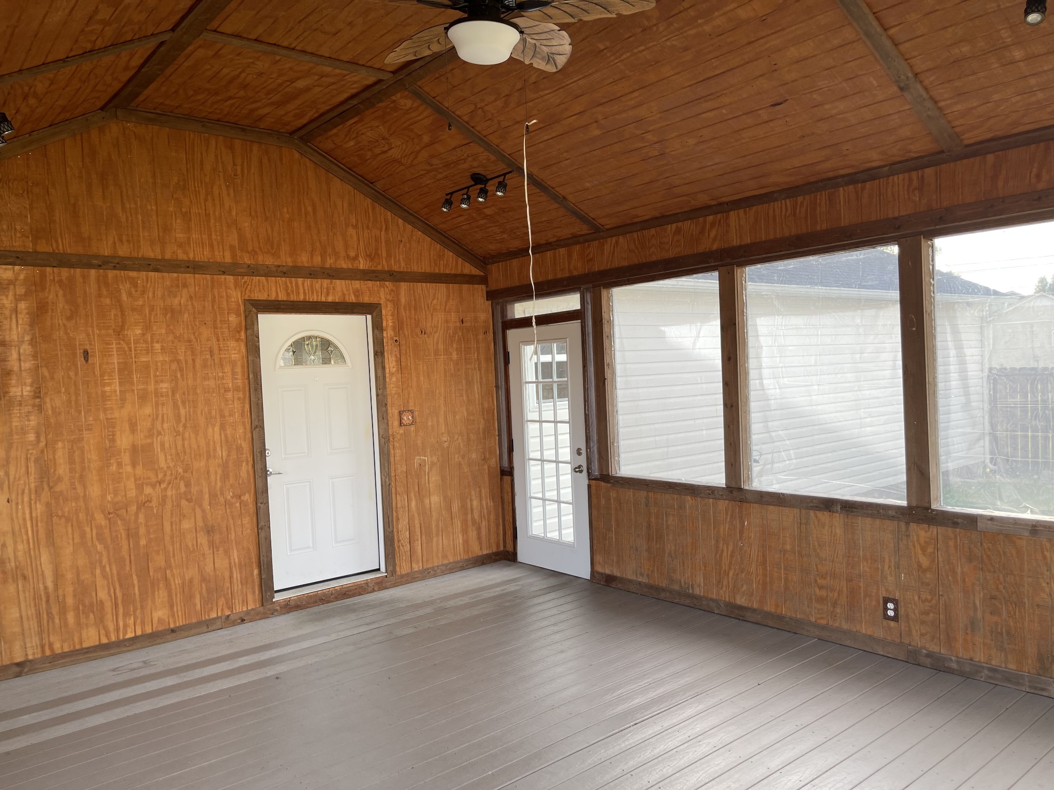 1610 Robert Road Columbia, TN 38401 - Photo 21 of 25 a view of an empty room with a window