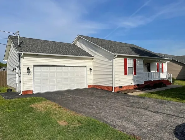 $2,100 | 1610 Robert Road, Columbia, TN 38401
