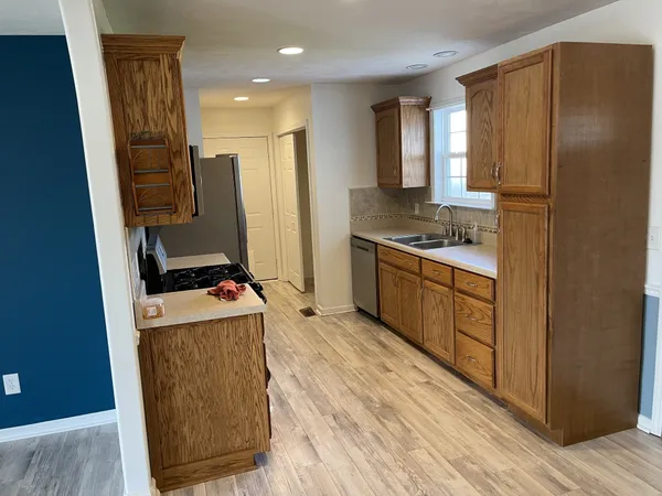 $2,100 | 1610 Robert Road, Columbia, TN 38401