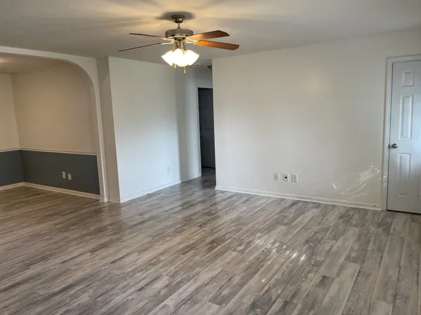 $2,100 | 1610 Robert Road, Columbia, TN 38401