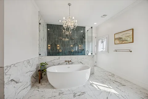 $2,295,000 | 610 East 7th Street, Houston, TX 77007