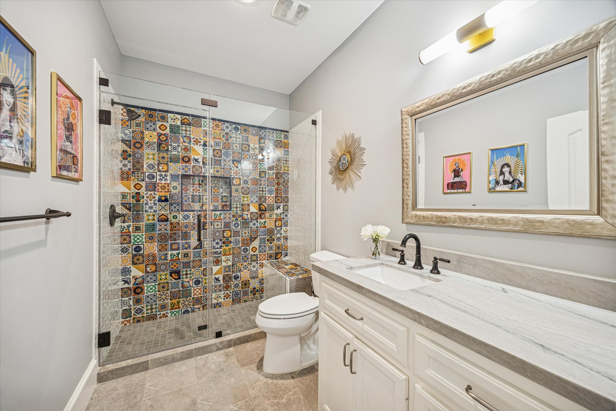 610 East 7th Street Houston, TX 77007 - Photo 28 of 40 FULL BATHROOM ON THE THIRD FLOOR