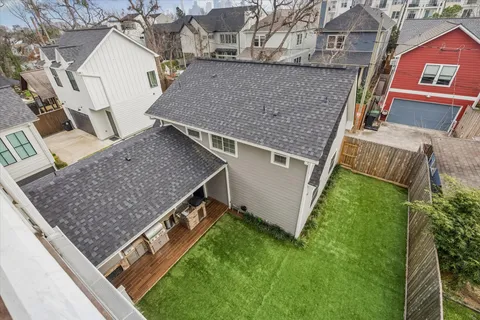 $2,295,000 | 610 East 7th Street, Houston, TX 77007