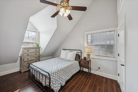 $2,295,000 | 610 East 7th Street, Houston, TX 77007