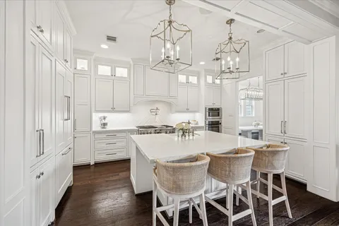 $2,295,000 | 610 East 7th Street, Houston, TX 77007