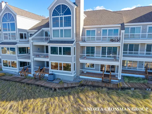 $1,495,000 | 741 Spyglass Hill, Holland, MI 49424