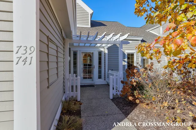 $1,495,000 | 741 Spyglass Hill, Holland, MI 49424