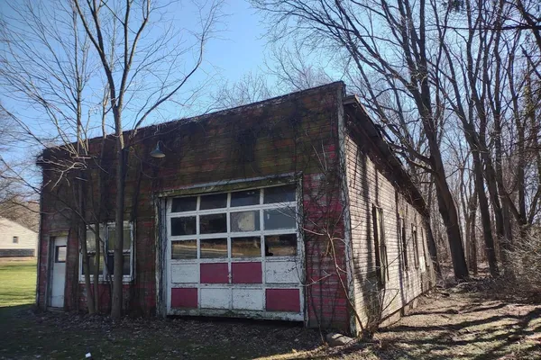 $6,000 | 13764 W Avenue East, Vicksburg, MI 49097