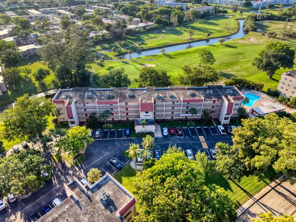 $1,499 | 1035 Country Club Drive, Unit 407, Margate, FL 33063