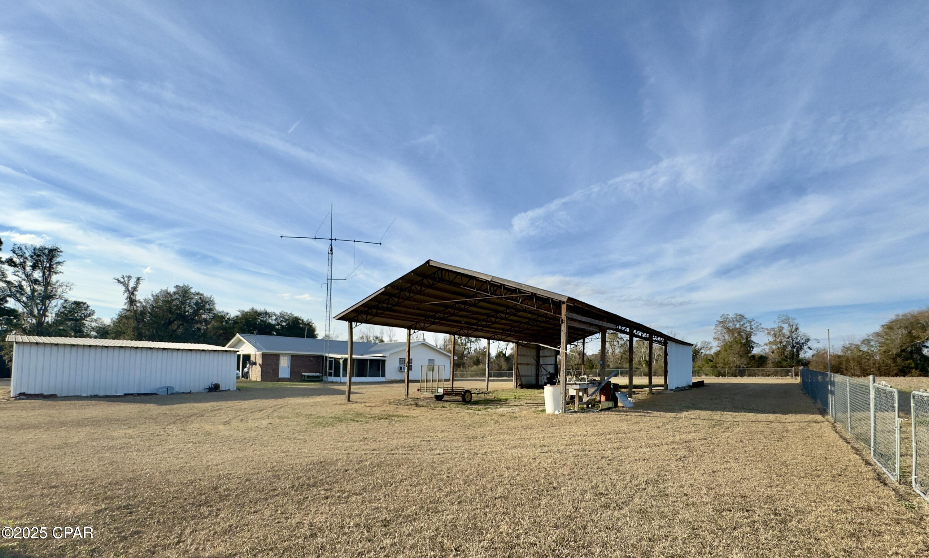 2386 Phillips Road Cottondale, FL 32431 - Photo 5 of 46