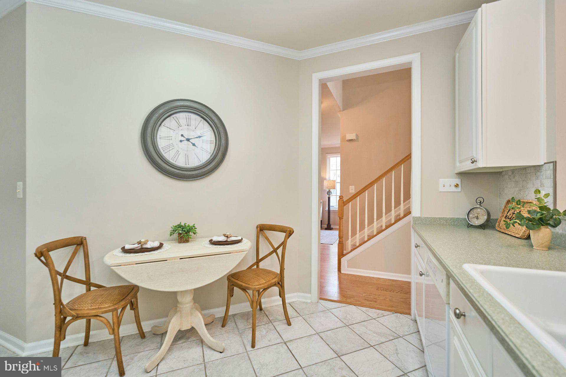 6916 Broadleaf Terrace Gainesville, VA 20155 - Photo 13 of 40 Large enough for eat in bistro table