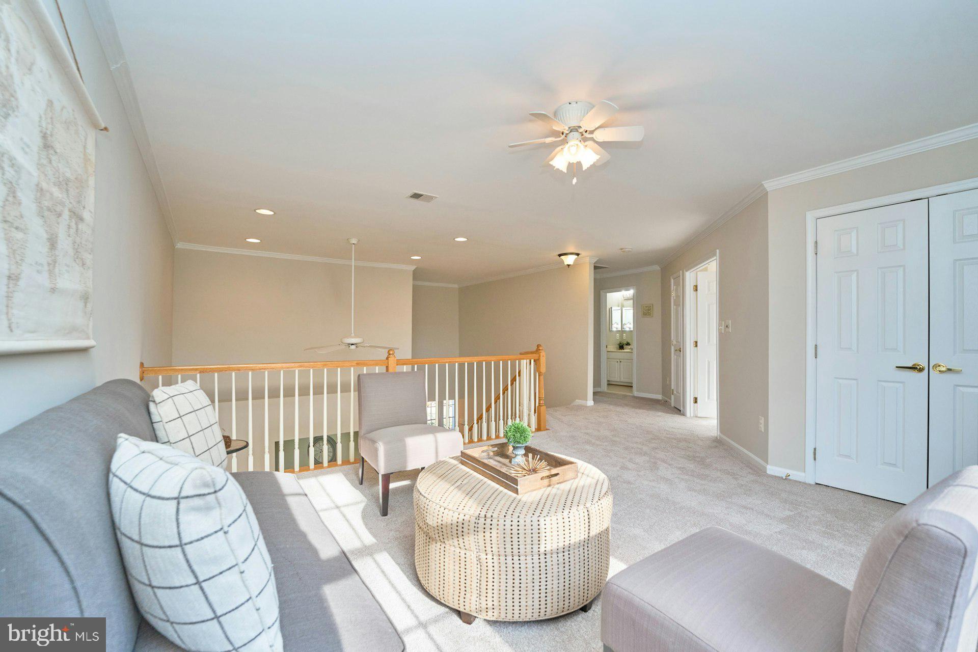6916 Broadleaf Terrace Gainesville, VA 20155 - Photo 28 of 40 What another great Family Room to enjoy