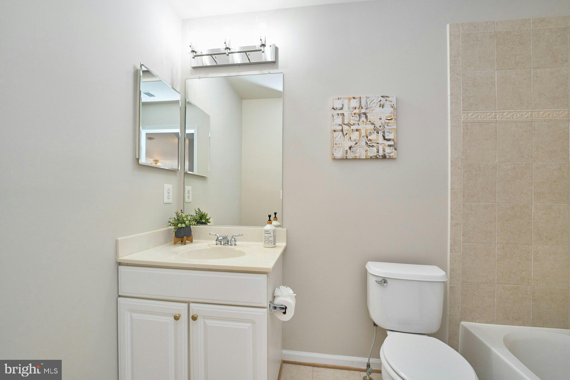 6916 Broadleaf Terrace Gainesville, VA 20155 - Photo 31 of 40 3rd Full Bathroom on Upper Level
