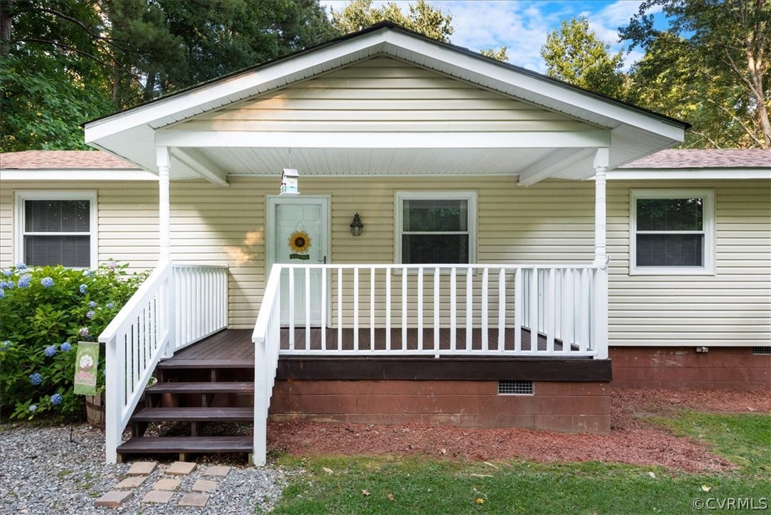 6522 Sturgeon Point Road Providence Forge, VA 23140 - Photo 2 of 28 Gallery Image 2