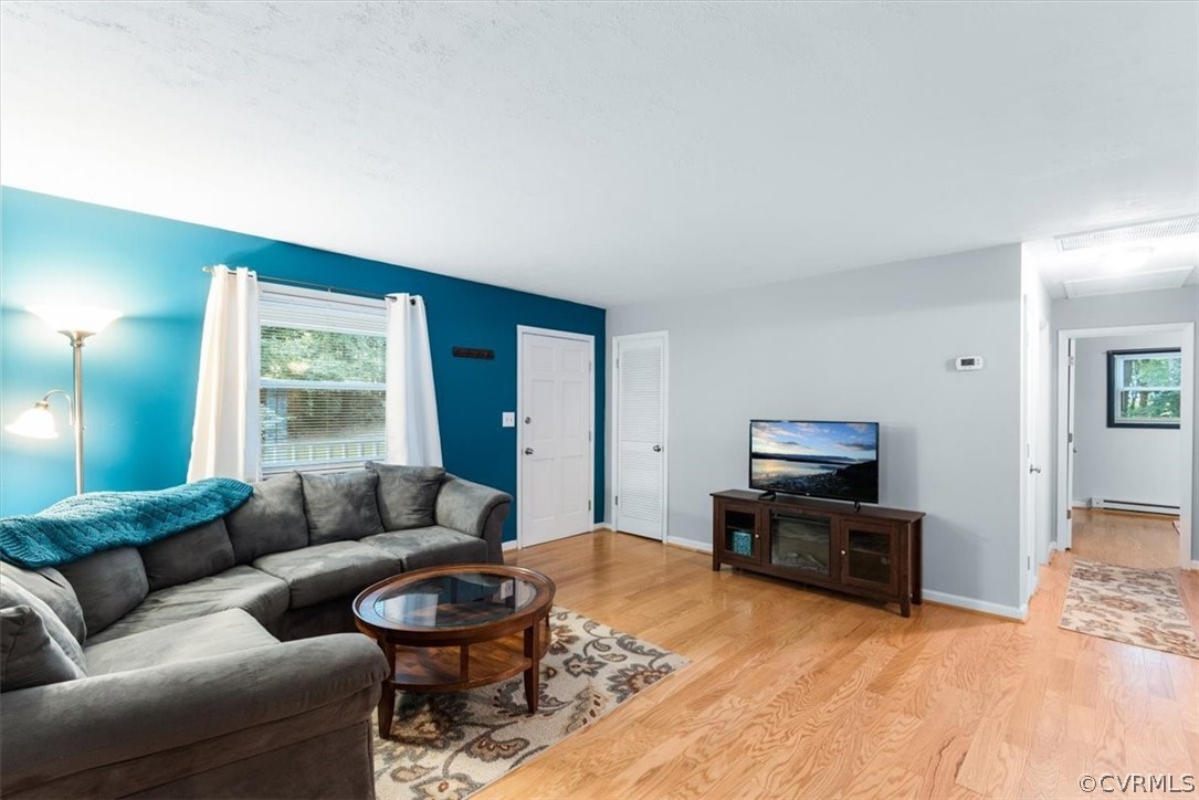 6522 Sturgeon Point Road Providence Forge, VA 23140 - Photo 5 of 28 Gallery Image 5