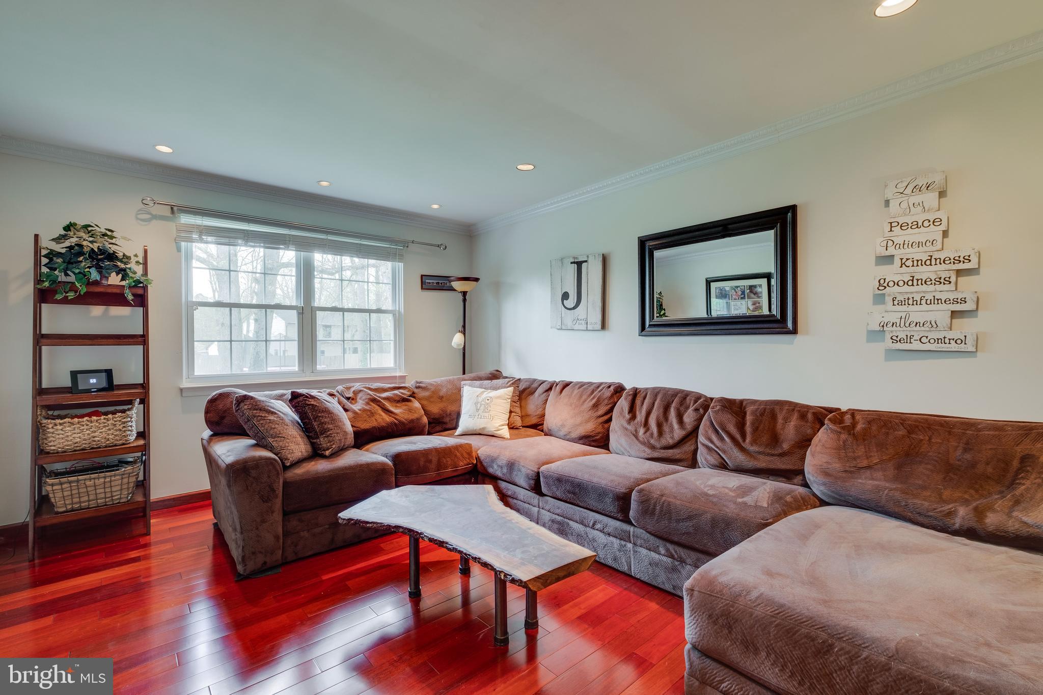 292 Tuckerton Road Medford, NJ 08055 - Photo 9 of 44 Family Room
