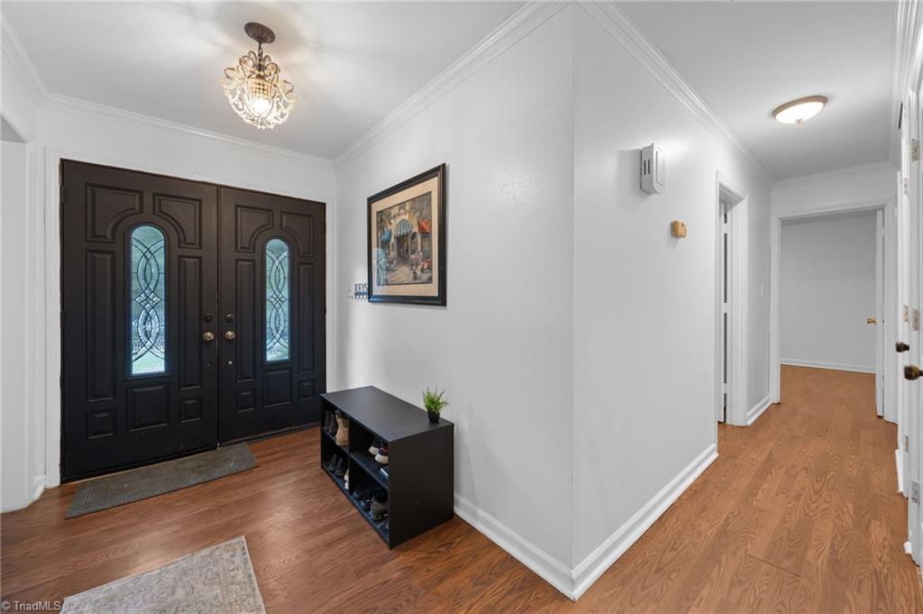 665 Alpine Road Winston-Salem, NC 27104 - Photo 16 of 28 Hallway