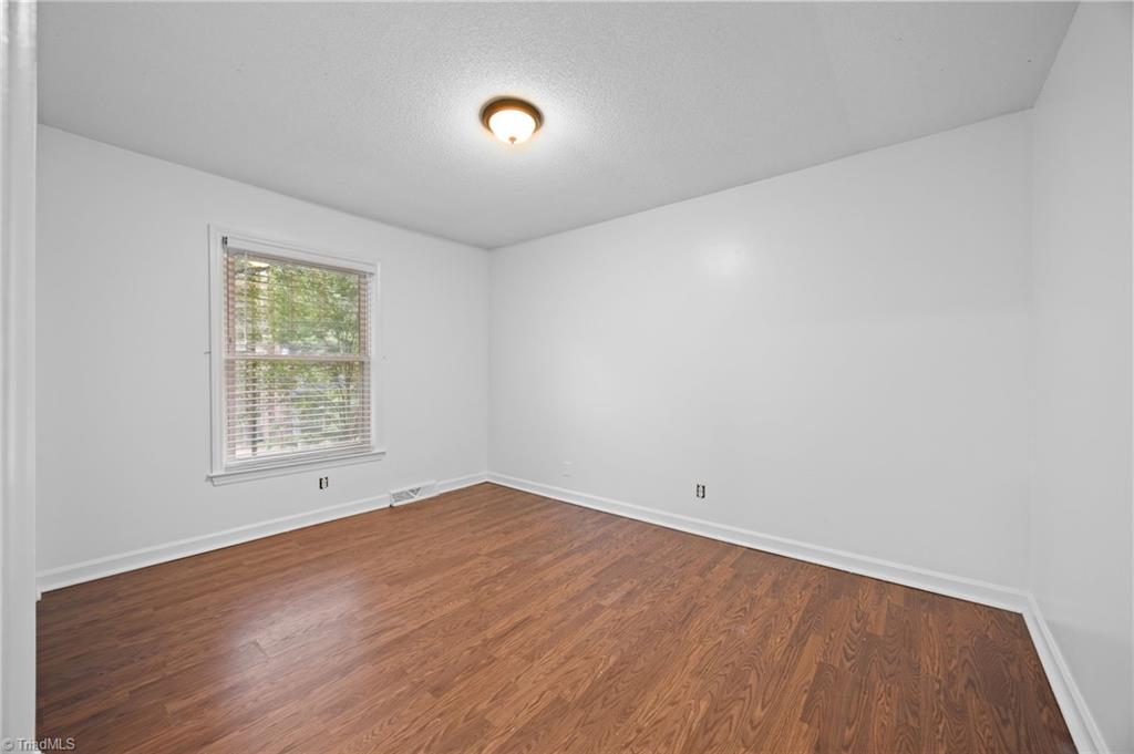 665 Alpine Road Winston-Salem, NC 27104 - Photo 21 of 28 Bed 3