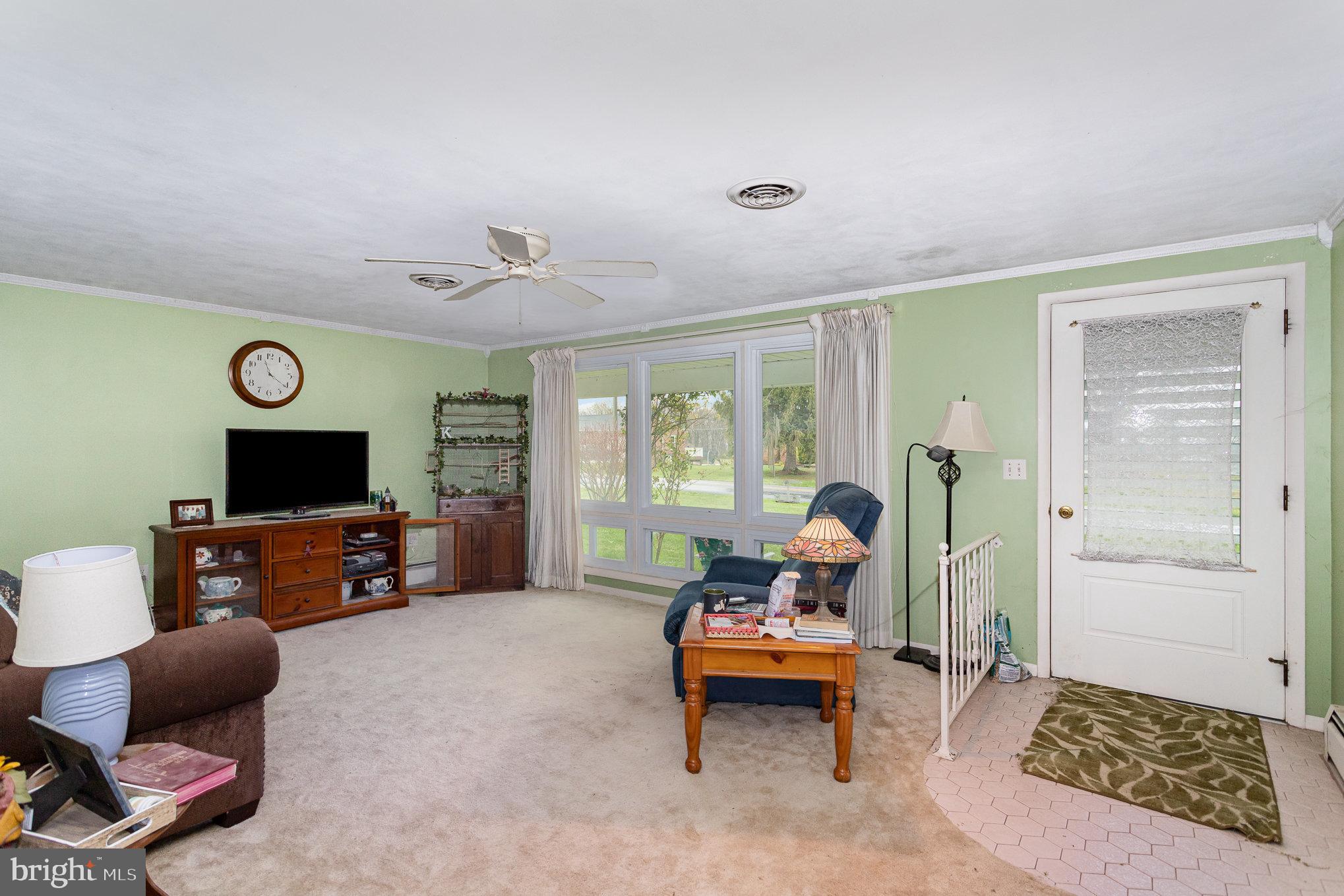 4248 Walters Hatchery Road York, PA 17408 - Photo 5 of 38 Living Room