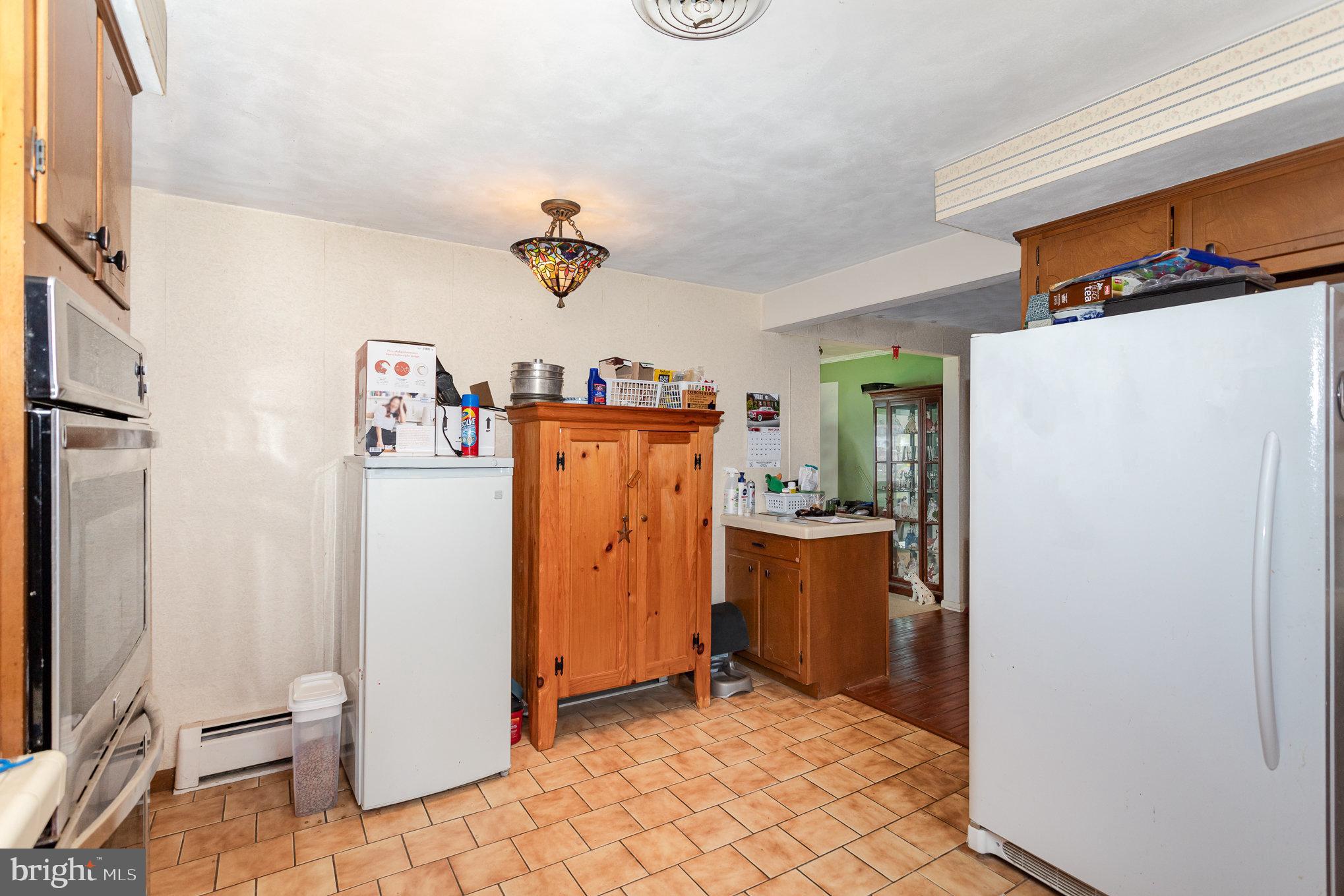 4248 Walters Hatchery Road York, PA 17408 - Photo 10 of 38 Kitchen