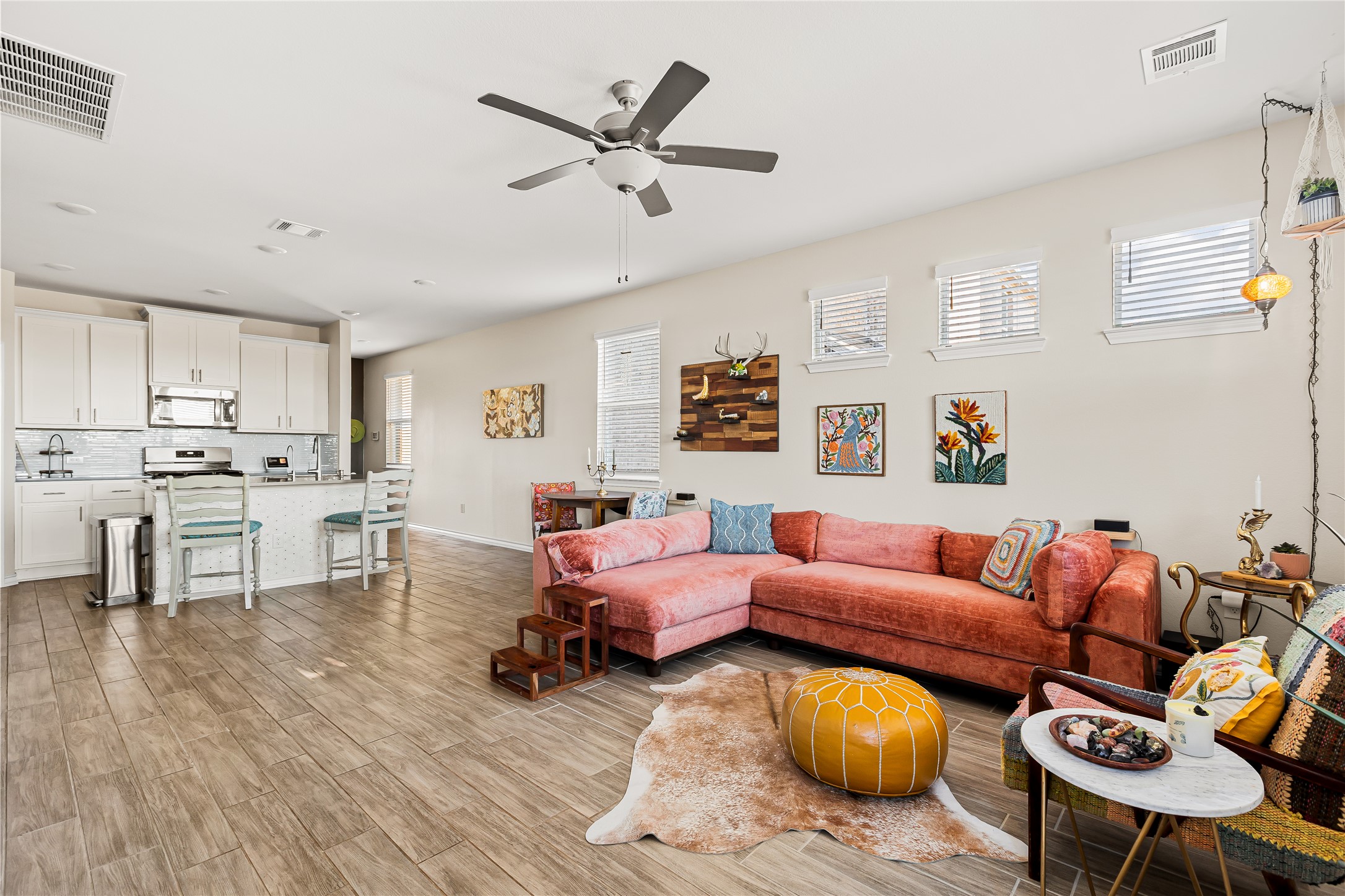 862 Pepperbark Loop Buda, TX 78610 - Photo 6 of 40 a living room with furniture and kitchen view