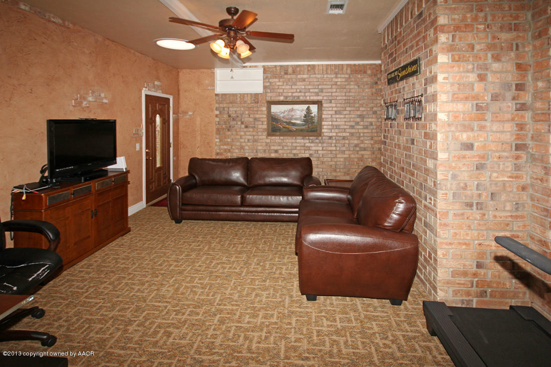 5408 Leo Lane Amarillo, TX 79110 - Photo 15 of 34 Sunroom2
