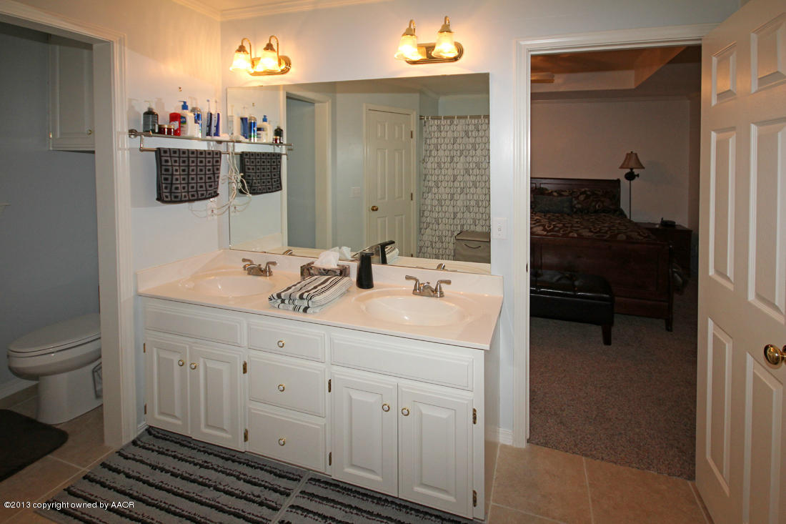 5408 Leo Lane Amarillo, TX 79110 - Photo 20 of 34 Master Bath3
