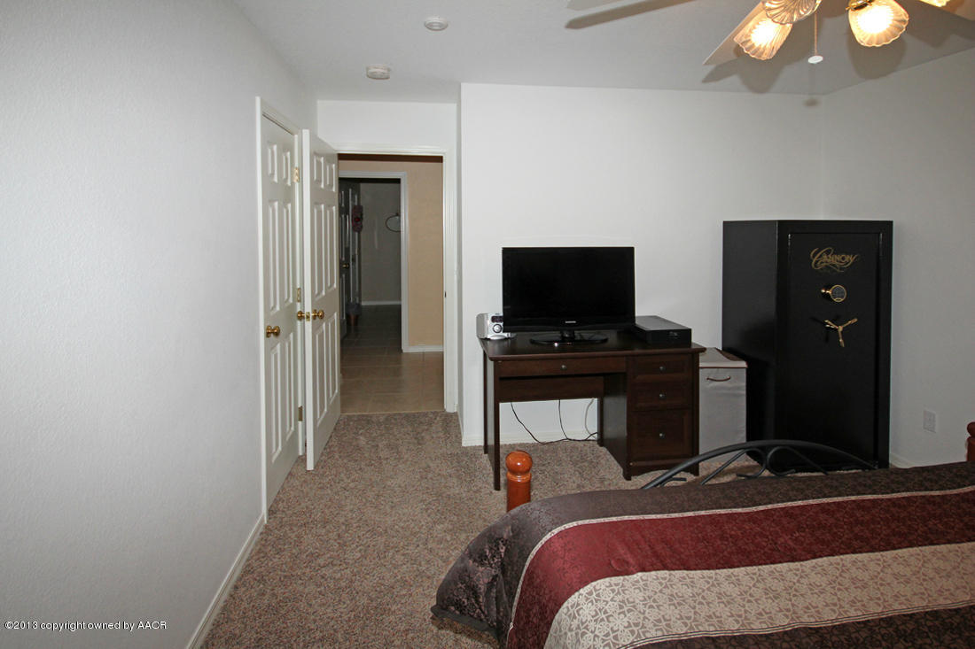 5408 Leo Lane Amarillo, TX 79110 - Photo 24 of 34 2nd Bedroom2