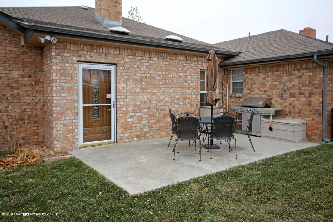 5408 Leo Lane Amarillo, TX 79110 - Photo 31 of 34 Back Patio