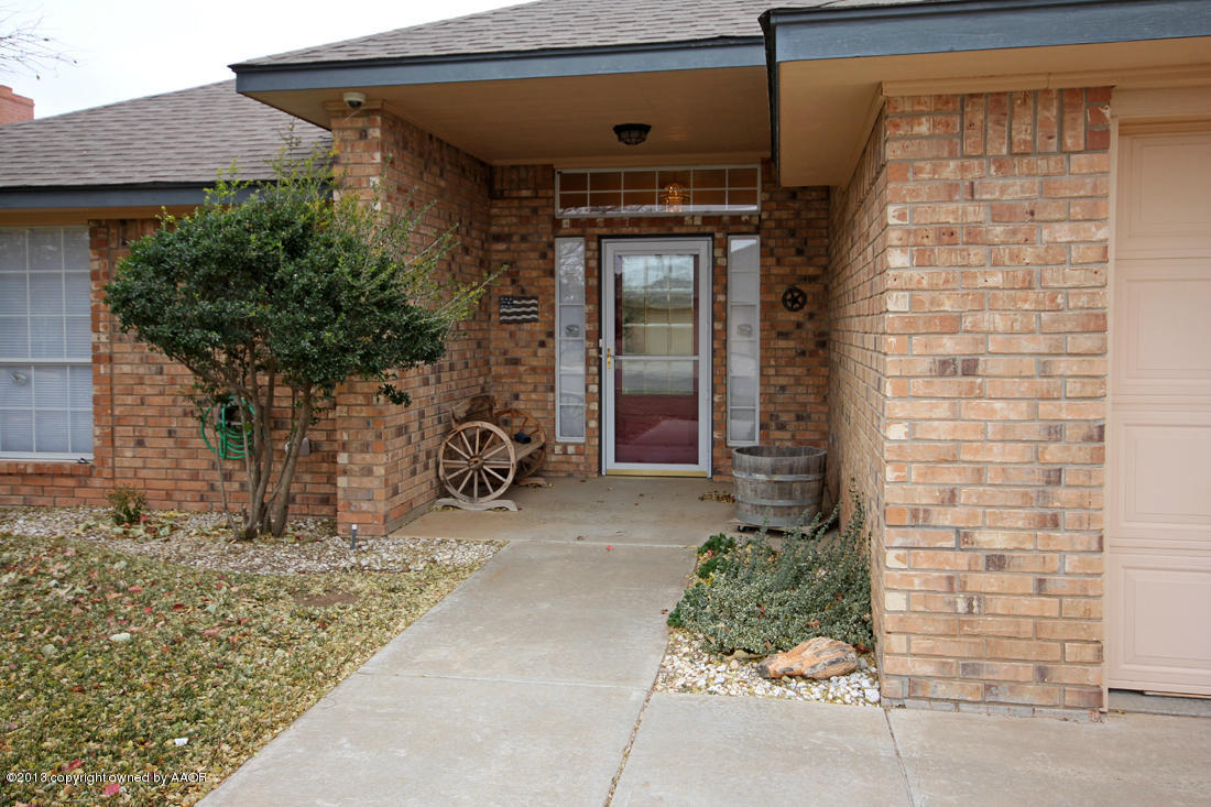 5408 Leo Lane Amarillo, TX 79110 - Photo 4 of 34 Front4