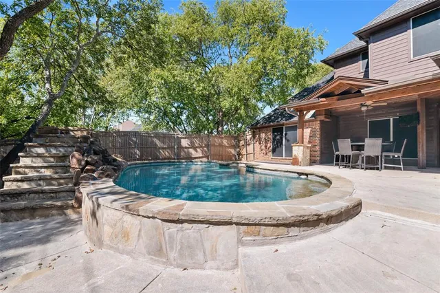 $444,000 | 334 Lakecrest Drive, Lakewood Village, TX 75068