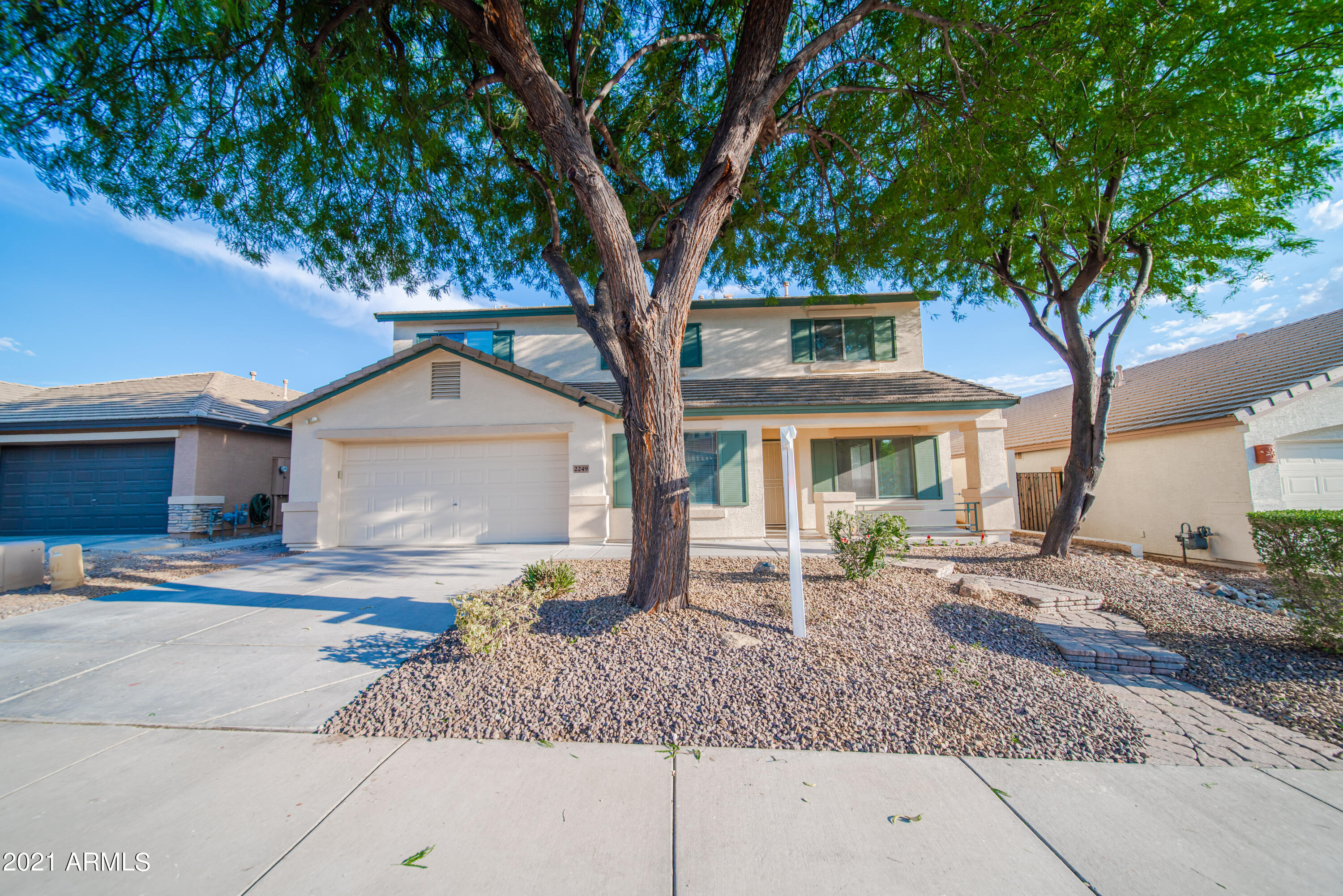2249 West Roy Rogers Road Phoenix, AZ 85085 - Photo 4 of 38 2249RoyRodgers-5