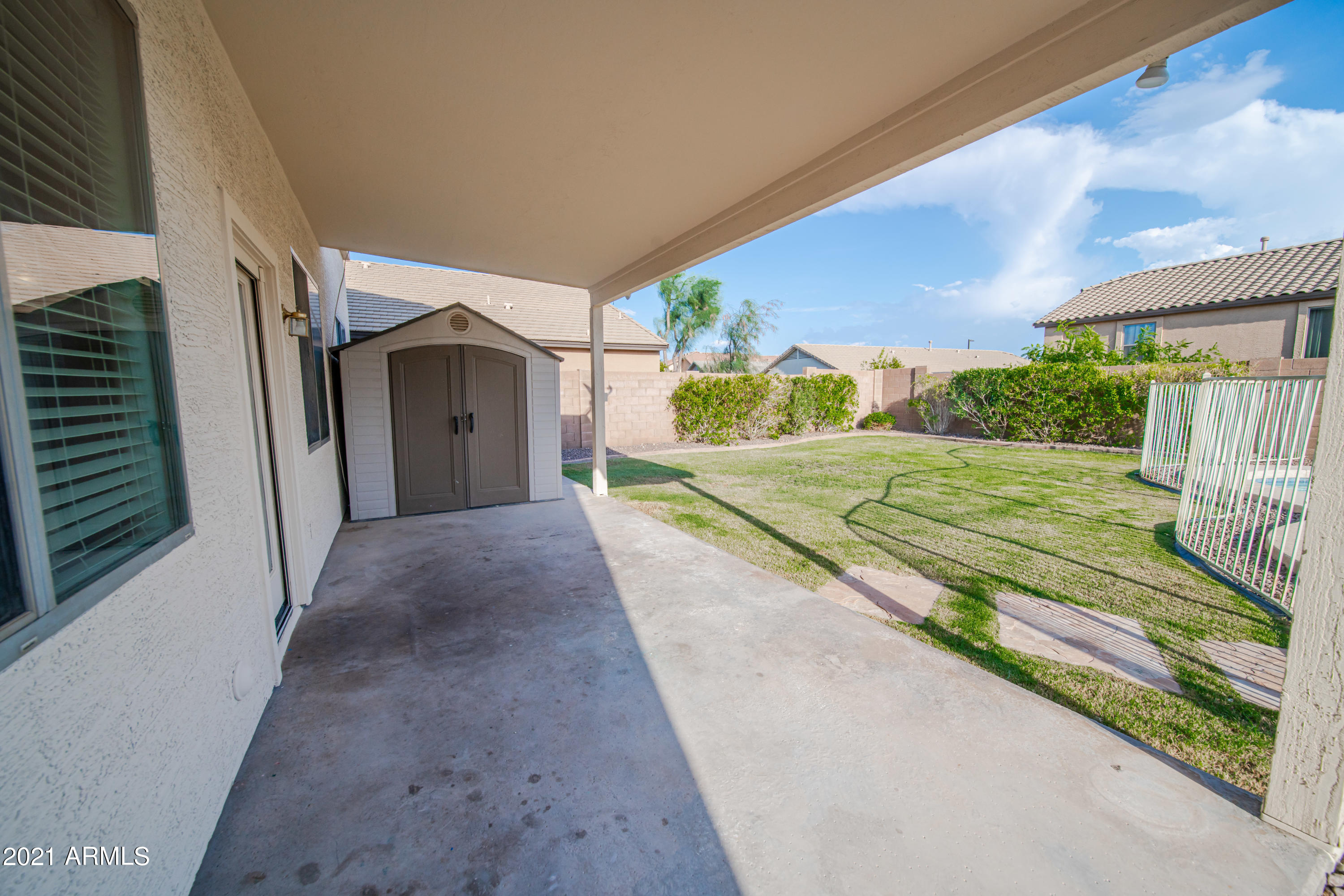 2249 West Roy Rogers Road Phoenix, AZ 85085 - Photo 7 of 38 2249RoyRodgers-32
