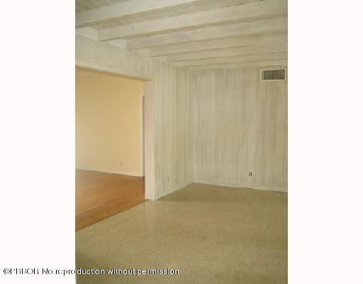 312 Sunset Road West Palm Beach, FL 33401 - Photo 7 of 8 a view of an empty room
