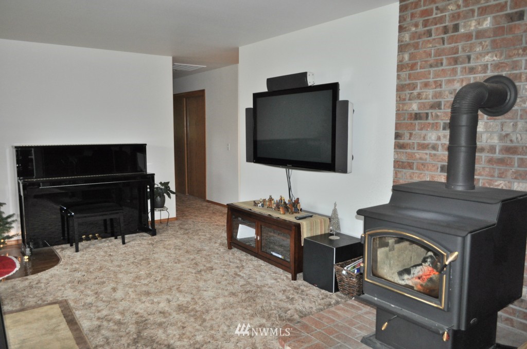 3133 Jerns Road Sedro-Woolley, WA 98284 - Photo 13 of 14 Gallery Image 13