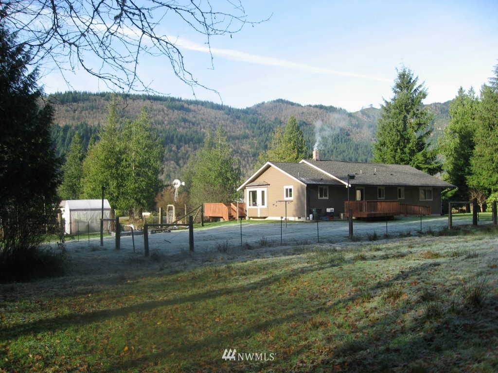 3133 Jerns Road Sedro-Woolley, WA 98284 - Photo 3 of 14 Gallery Image 3