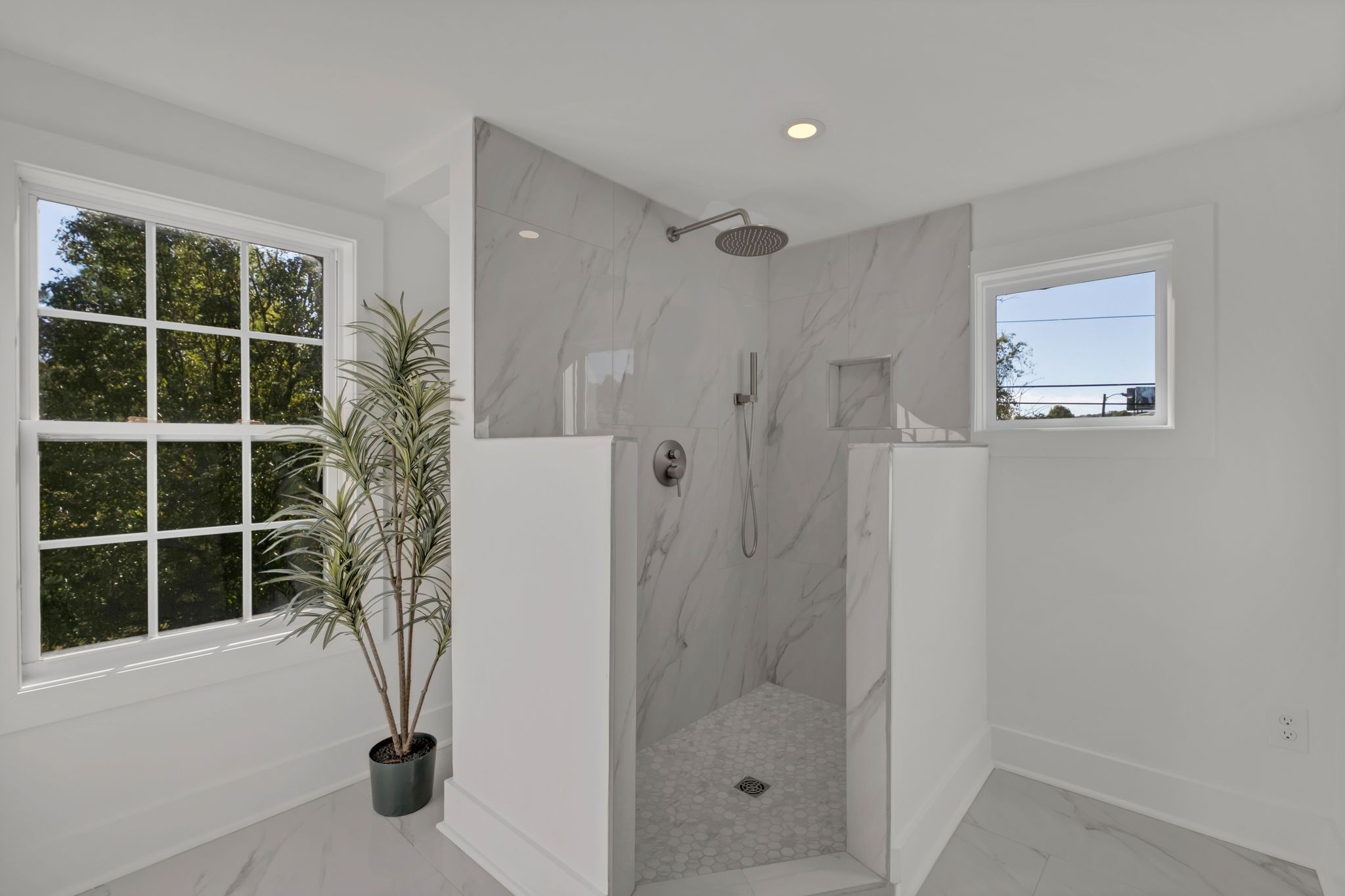 568 West Campbell Road Goodlettsville, TN 37072 - Photo 20 of 27 a bathroom with a shower and a sink