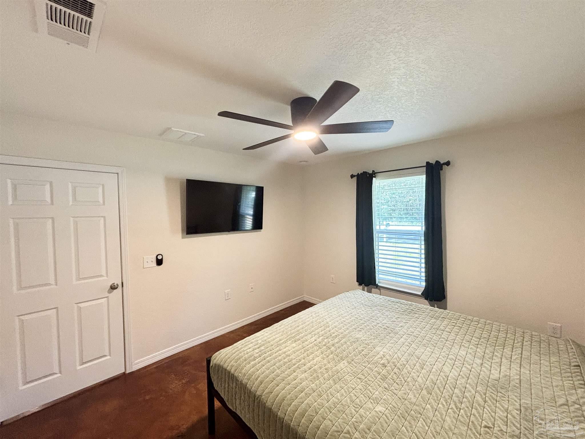 5244 Bishop Road Milton, FL 32570 - Photo 10 of 22 Gallery Image 10