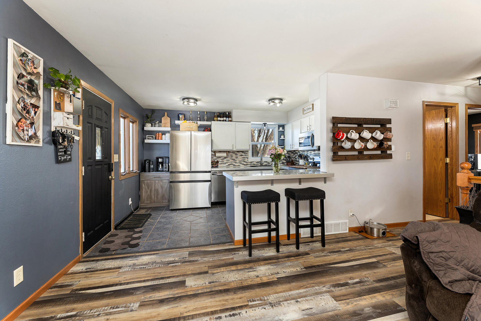 2520 Island Park Road Campbell, WI 54603 - Photo 5 of 22 5 KITCHEN